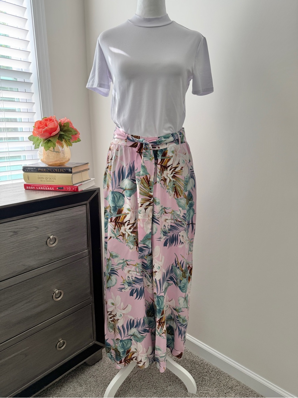 Preloved in Great Condition High-Waist Tropical Print Maxi Pants in Light Pink